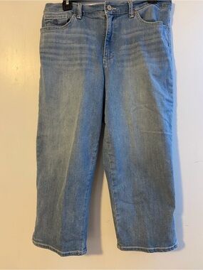Gloria Vanderbilt Light Blue Relaxed Women’s Jeans